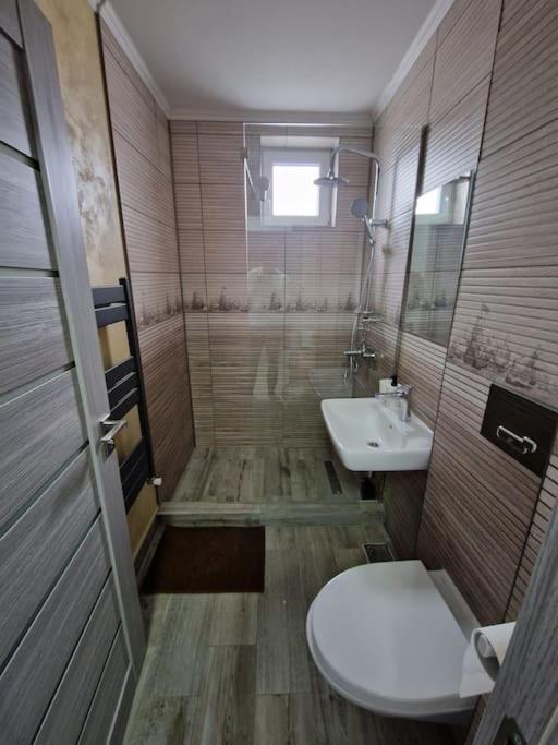 Delux Flat Straja-Lupeni Apartment Lupeni  Luaran gambar