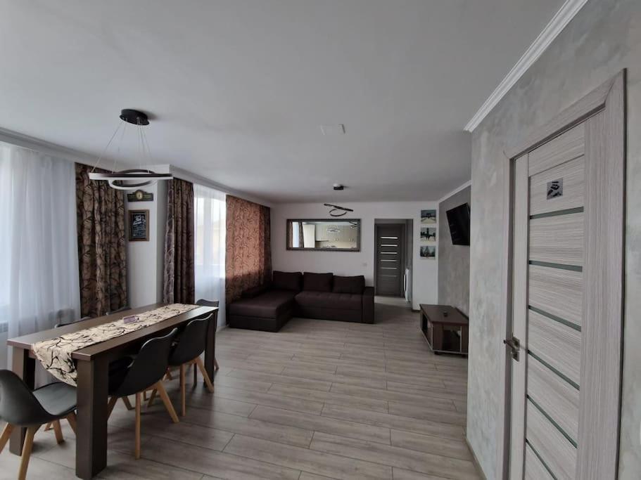Delux Flat Straja-Lupeni Apartment Lupeni  Luaran gambar